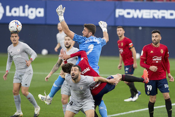 El último duelo entre Osasuna y Athletic en El Sadar se saldó con victoria rojilla por la mínima.