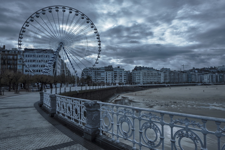 Foto de archivo de la noria navideña en Donostia.