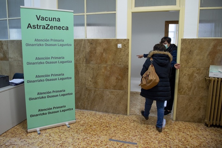 Imagen de archivo del proceso de vacunación en un centro de Iruñea.