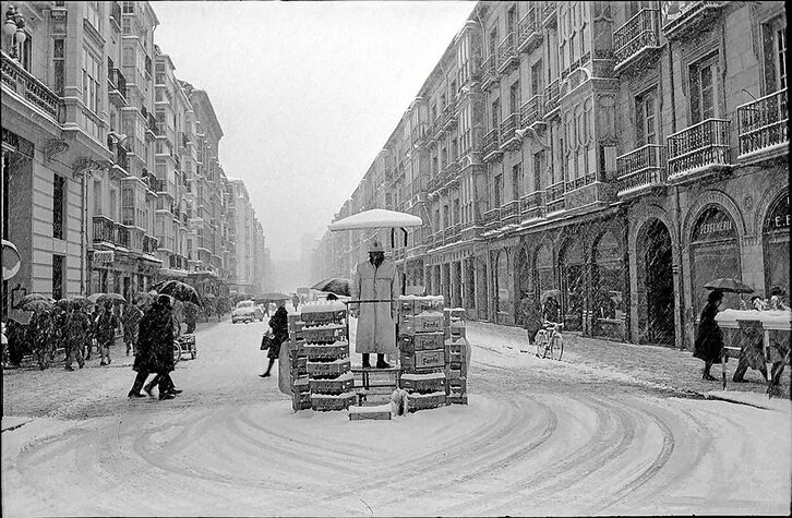 FEDERICO AROZENA ETA GREGORIO QUEREJAZU. Foto ARQUÉ. Gasteizko Udal Artxiboa