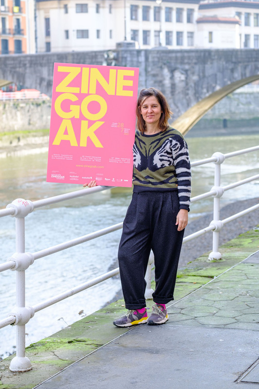 Alaitz Arenzana, aurtengo edizioaren irudiarekin.