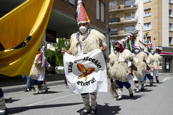 ‘Izadi gurasoekin etxera’ plataformaren mobilizazio bat. 