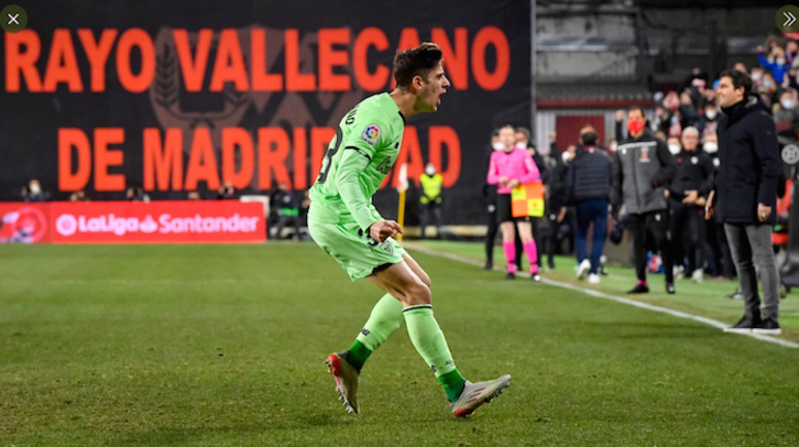 Nico Serrano se ha estrenado como goleador con el primer equipo en Vallecas.