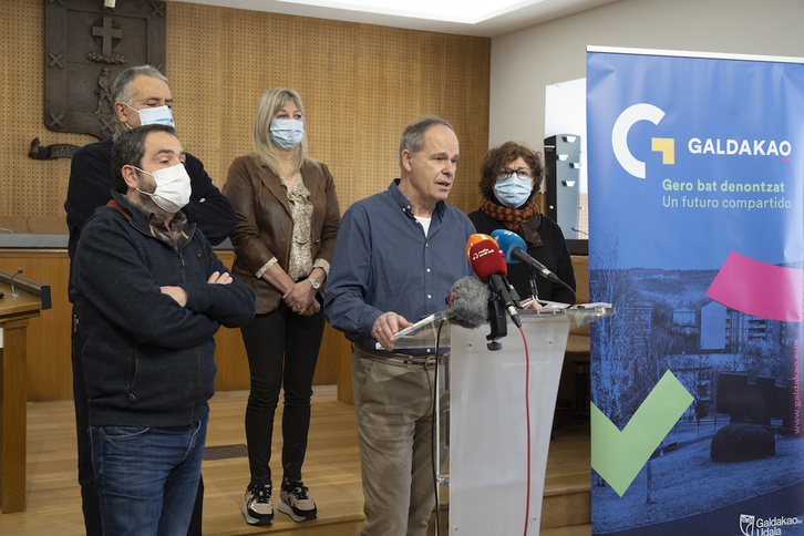 Usansoloren desanexioari buruzko nondik-norakoak azaldu dituzte arduradun politikoek.