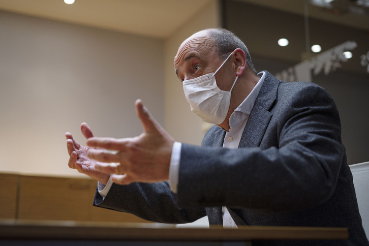 Cosme Naveda, presidente de médicos y médico de familia.