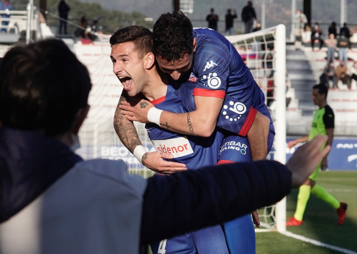 Guruzeta celebra un tempranero gol que a la postre ha resultado decisivo.