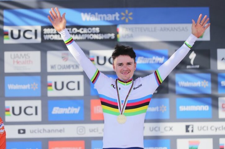 Tom Pidcock, ziklokroseko munduko txapeldun berria.