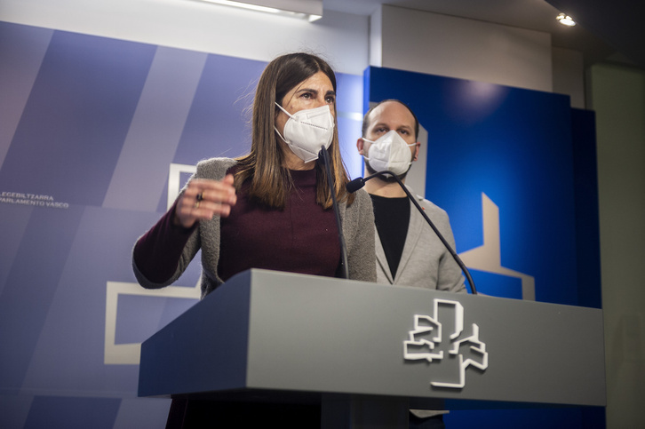 Miren Gorrotxategi Elkarrekin Podemosen bozeramailea Gasteizko Parlamentuan.
