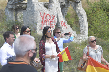 Amaia Martínez, parlamentaria de Vox, en un acto ultraderechista en Noain.
