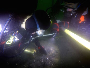 Tareas de búsqueda del buque Endeavour.