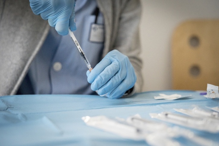 Un estudio considera «inalcanzable» la inmunidad de rebaño mediante la vacunación.