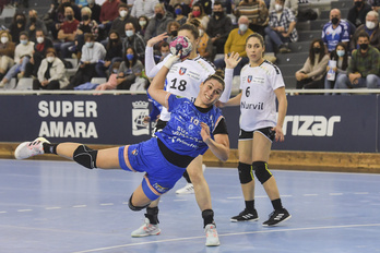 Eli Cesareo, EHF European League txapelketan, Ramnicu Valcea taldearen aurkako kanporaketan. 
