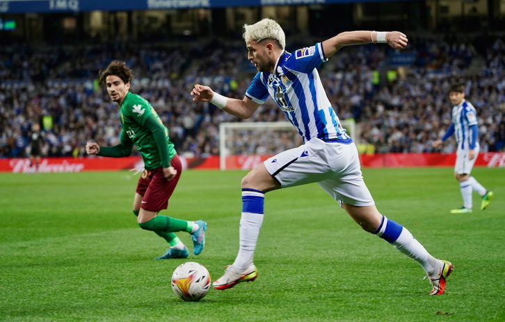 Januzaj estará en el dique seco durante varios partidos.