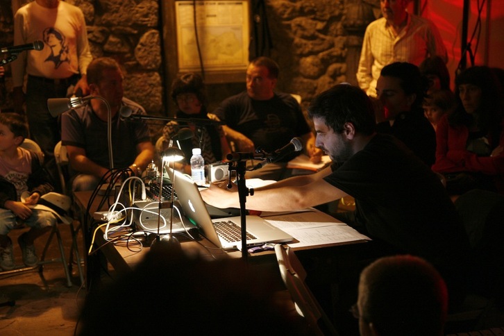 Xabier Erkizia Martikorena, lanean.