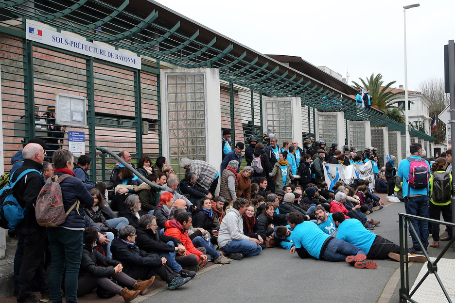 Bakegileak suprefeturan