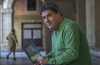 Iñaki Irasizabal, 'Zer jakingo duzue epela baino ezagutu ez duzuenok?' ipuin-liburuarekin.