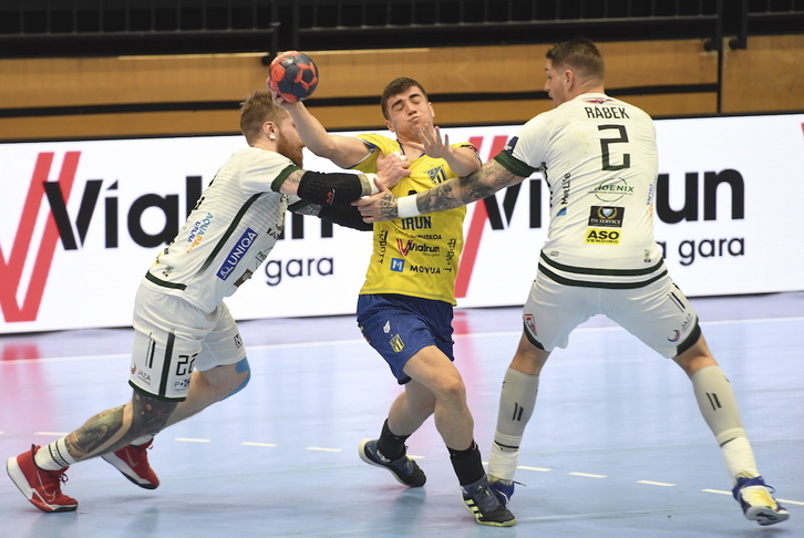 Bidasoa-Irun no ha tenido tantos problemas como en Europa para lograr el triunfo en Asobal.