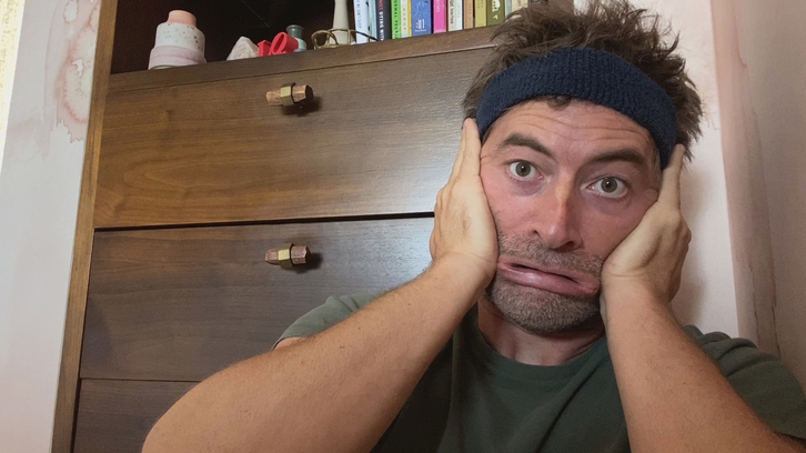 Mark Duplass, además de actuar, ha coescrito el guion y oficiado de productor.