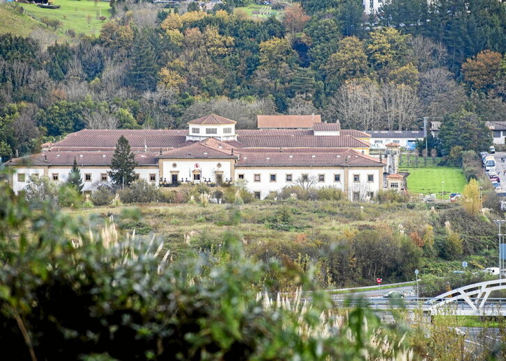 Vista de la prisión de Martutene.