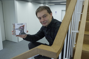 Mila Modu taldeak ‘Intra’ diskoa aurkeztu du. Argazkian Xabi Yaniz taldeko kidea.