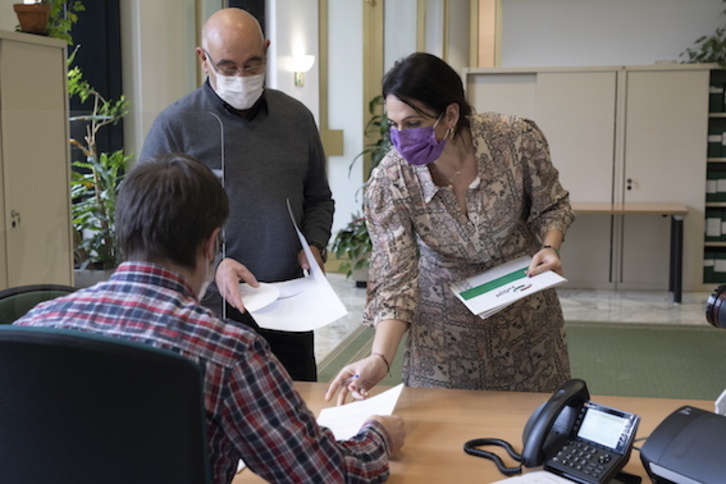 PNV y PSE han presentado alegaciones conjuntas, aunque no está claro que quieran decir lo mismo.