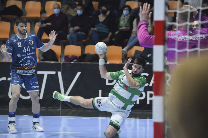 Ibai Meoki, Cangasen kontrako partidan.