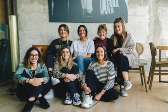 Goian: Eneritz Aulestia, Amets Ormaetxea, Garazi Otaegi eta Leire Etxezarreta. Behean: Maria Lasa, Irati Gutierrez eta Alaitz Eskudero.