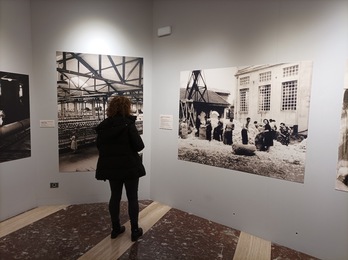 La exposición ‘Obreras de los 50. Entre el campo y la fábrica’