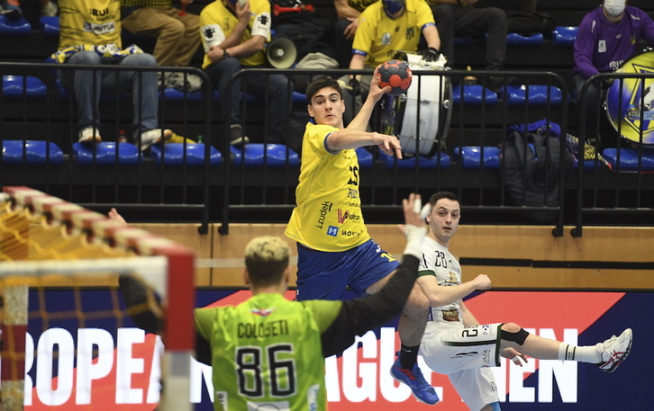 Julen Mujika, aurtengo EHF European Leagueko partida batean.