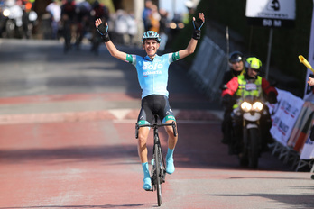 Fernando Tercero celebra su segunda victoria de la temporada en Alkiza.