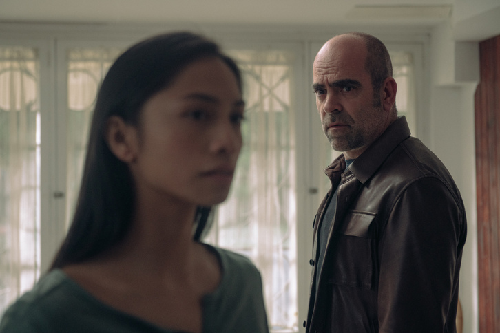 Alexandra Masangkay y Tosar, en una trama de escuchas ilegales.