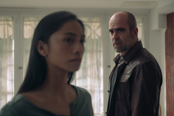 Alexandra Masangkay y Tosar, en una trama de escuchas ilegales.