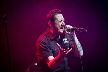 Nerea Erbiti, Ion Celestino & Eskola Ergatiboa; Juantxo Arakama & Asmathic Band; y La Basu & Basatiak reinterpretarán canciones de la trayectoria de Fermin Muguruza.