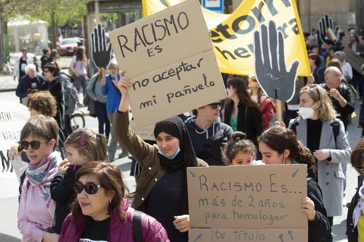 Pedagogía antirracista en la movilización de Iruñea.