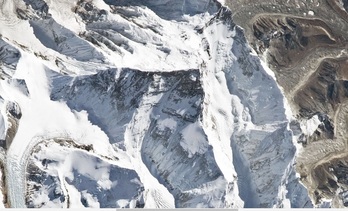 El Everest, captado desde la Estación Espacial Internacional.