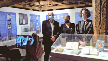 Marin Mitchell kronikariari buruzko erakusketa aurkeztu dute Euskal Herria Museoan.