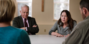 Martha Plimpton, Reed Birney, Ann Dowd y Jason Isaacs.