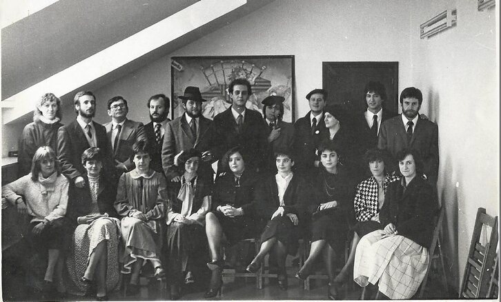 1984-85 ikasturteko irakasle taldea.