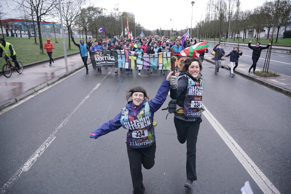 Lekukoak Gasteiz zeharkatzen dihardu. 