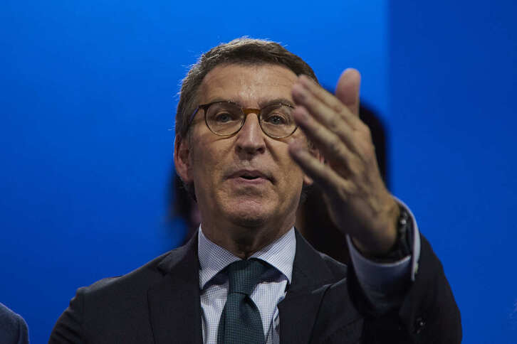 El nuevo presidente del partido del PP, Alberto Núñez Feijóo, tras su intervención en el segundo y último día del congreso.