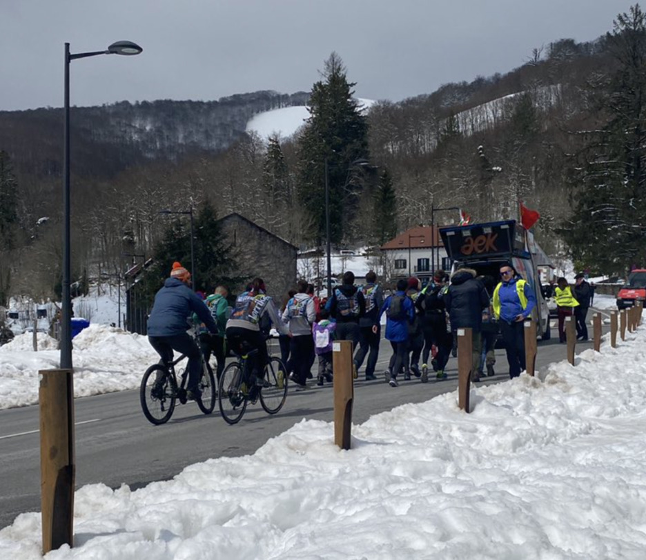 Orreagatik Luzaiderako bidean. Orreagatik Luzaiderako bidean.