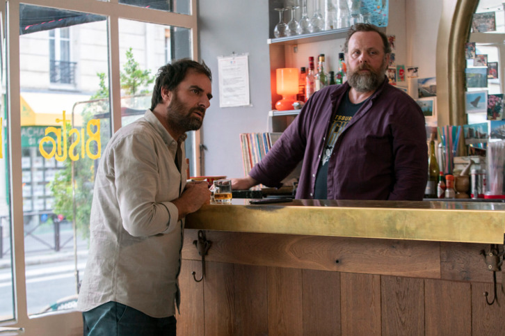 Grégory Montel hace guardia en el bistrot de Grégory Gadebois.