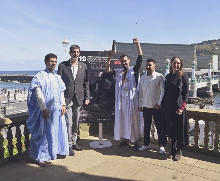 La comparecencia ha tenido lugar en el teatro Victoria Eugenia de Donostia.