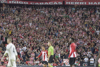 Grada en la que se ubica Iñigo Cabacas Herri Harmaila en San Mamés.