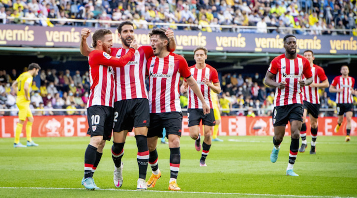 Raúl García celebra el gol anotado ante el Villarral.