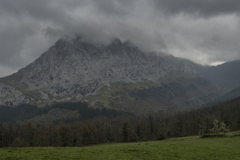 La sierra de Anboto alberga uno de los espacios naturales protegidos de Bizkaia.