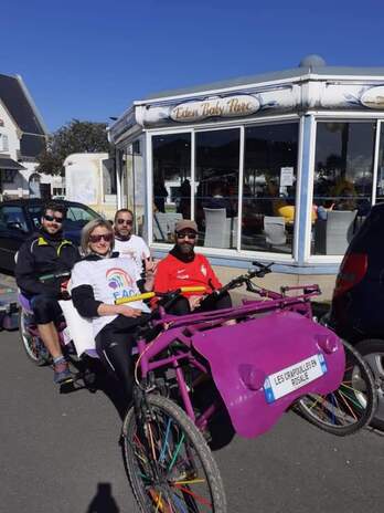 La ‘bicicleta’ construida especialmente para el trayecto.