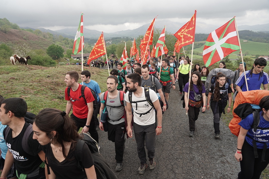 Baztanetik ibili dira gazte independentistak gaur.