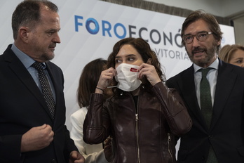 Oyarzábal, hace unos días en Gasteiz con Iturgaiz y Díaz Ayuso.