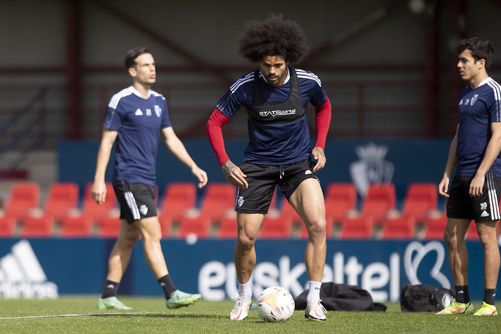 Osasuna necesita la mejor versión de Aridane para ser sólidos en defensa.